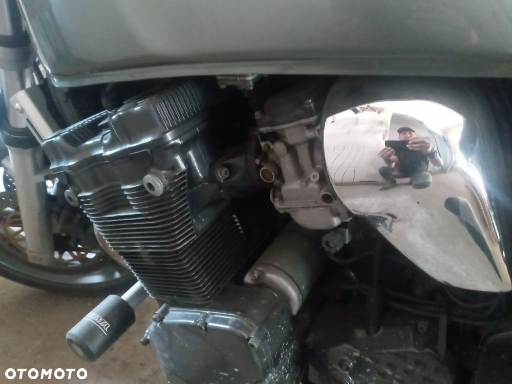 Suzuki GSX - 4