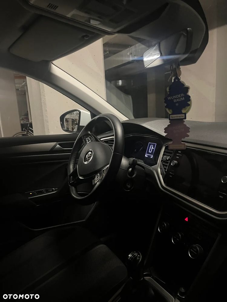 Volkswagen T-Roc - 7