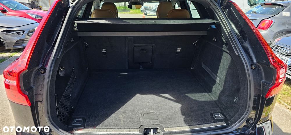 Volvo XC 60 D4 Momentum - 17