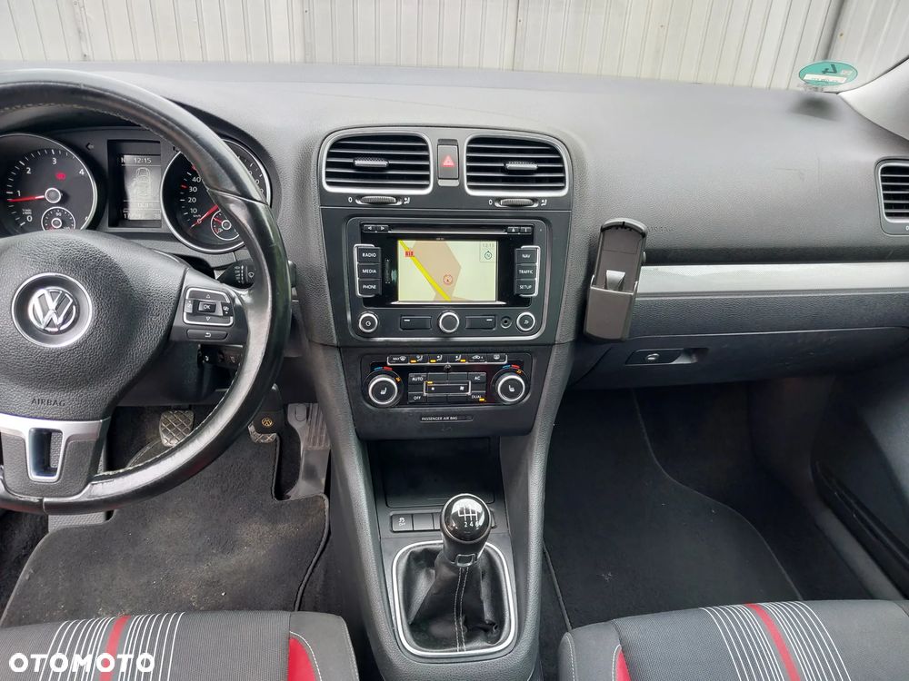 Volkswagen Golf 2.0 TDI DPF BlueMotion Technology Style - 13