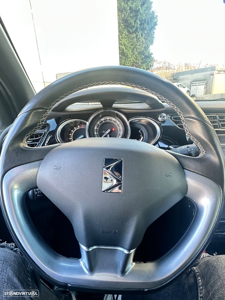 DS DS3 PureTech 110 Start & Stop SoChic - 30