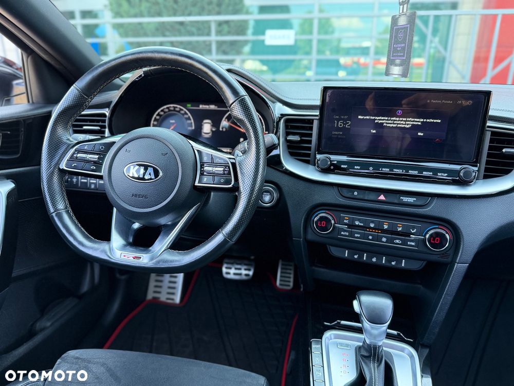 Kia ProCeed 1.4 T-GDI DCT7 OPF GT LINE - 23