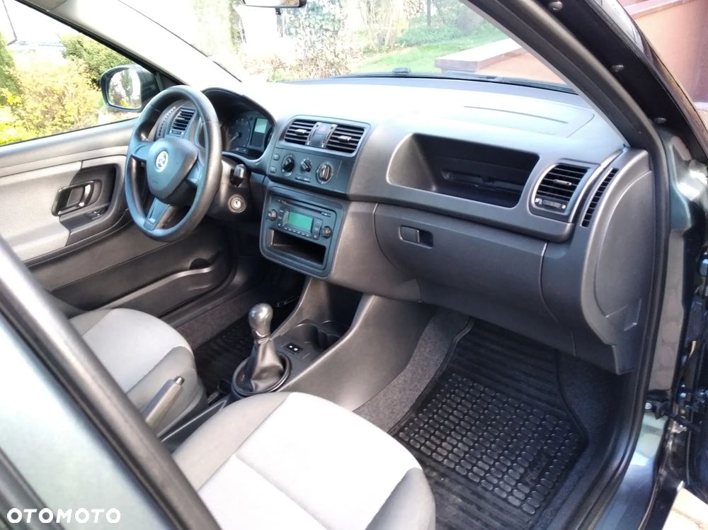 Skoda Fabia 1.4 16V Active Plus - 24