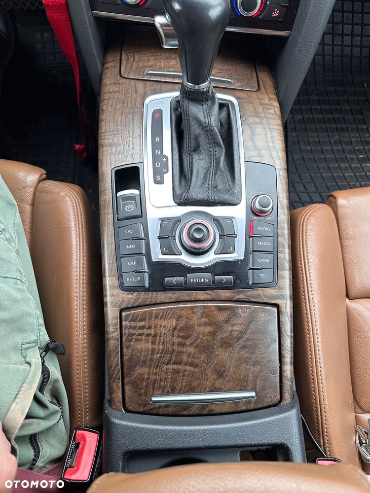 Audi A6 - 8