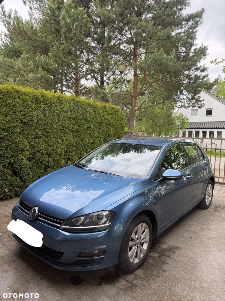 Volkswagen Golf - 1