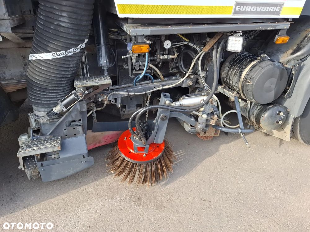 Renault Premium 260 Zamiatarka BUCHER Schorling Szczotki L/R 2 Silniki Karcher - 11
