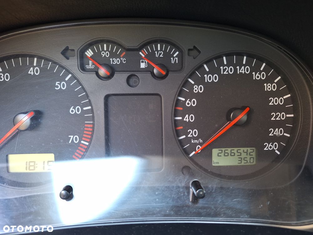 Volkswagen Golf - 18