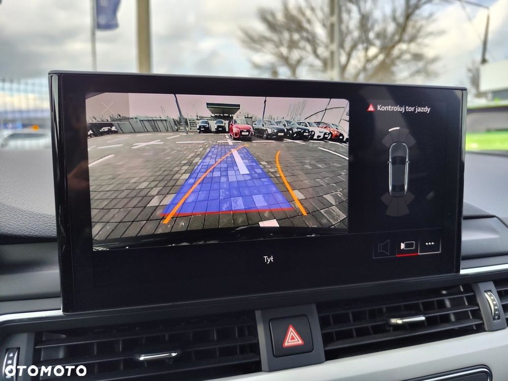 Audi A4 Limousine - 20