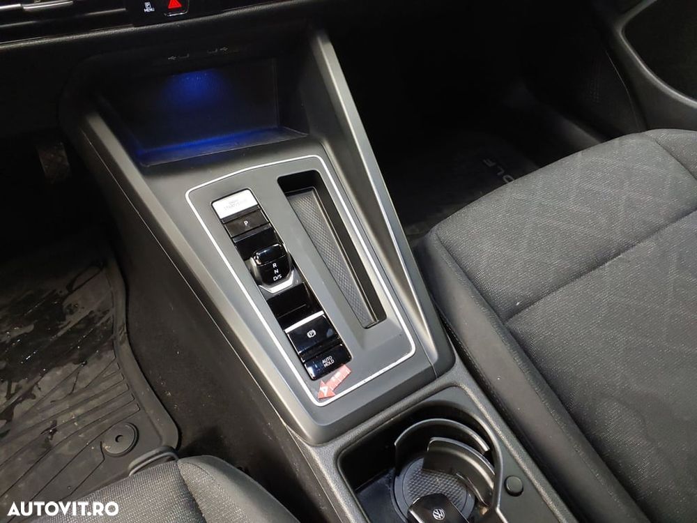 Volkswagen Golf 2.0 TDI DSG Life - 9