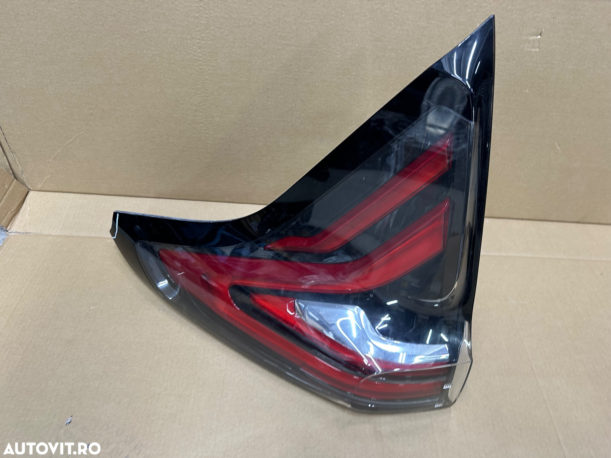 Stop spate stanga RENAULT ESPACE an 2015-2022 cu defect - 5