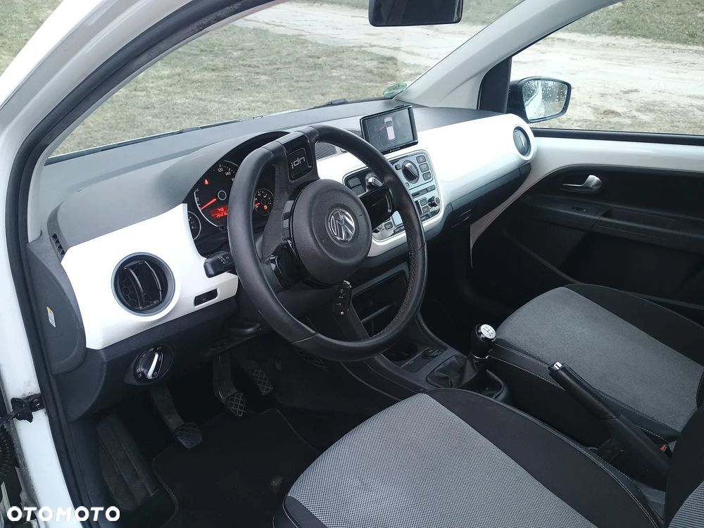 Volkswagen up! white - 11