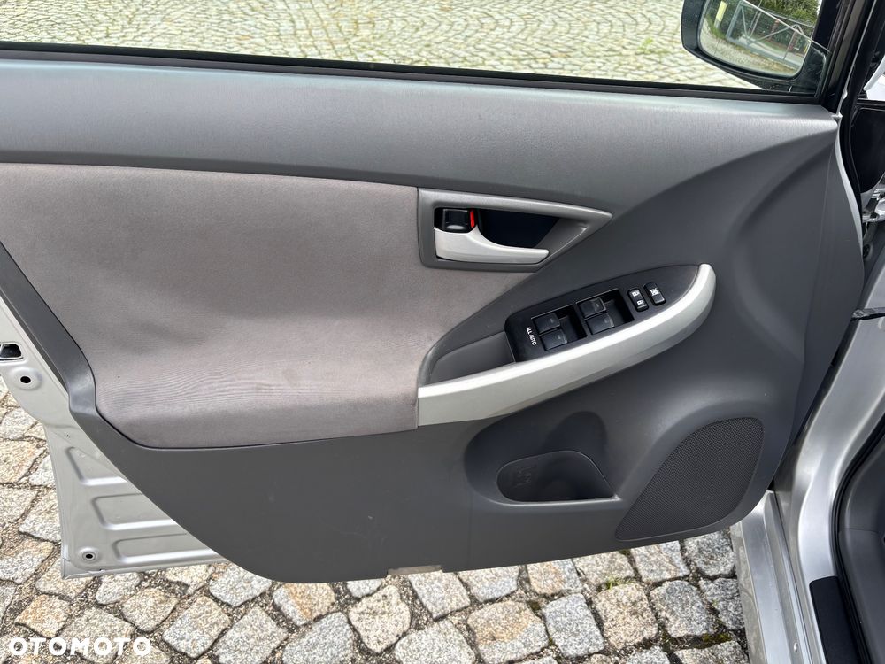 Toyota Prius - 23