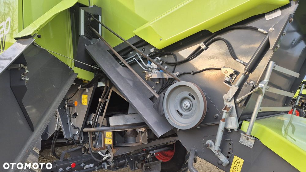 Claas Lexion 620 z hederem - 35