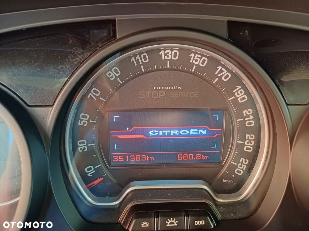 Citroën C5 1.6 HDi Dynamique Equilibre Navi - 23