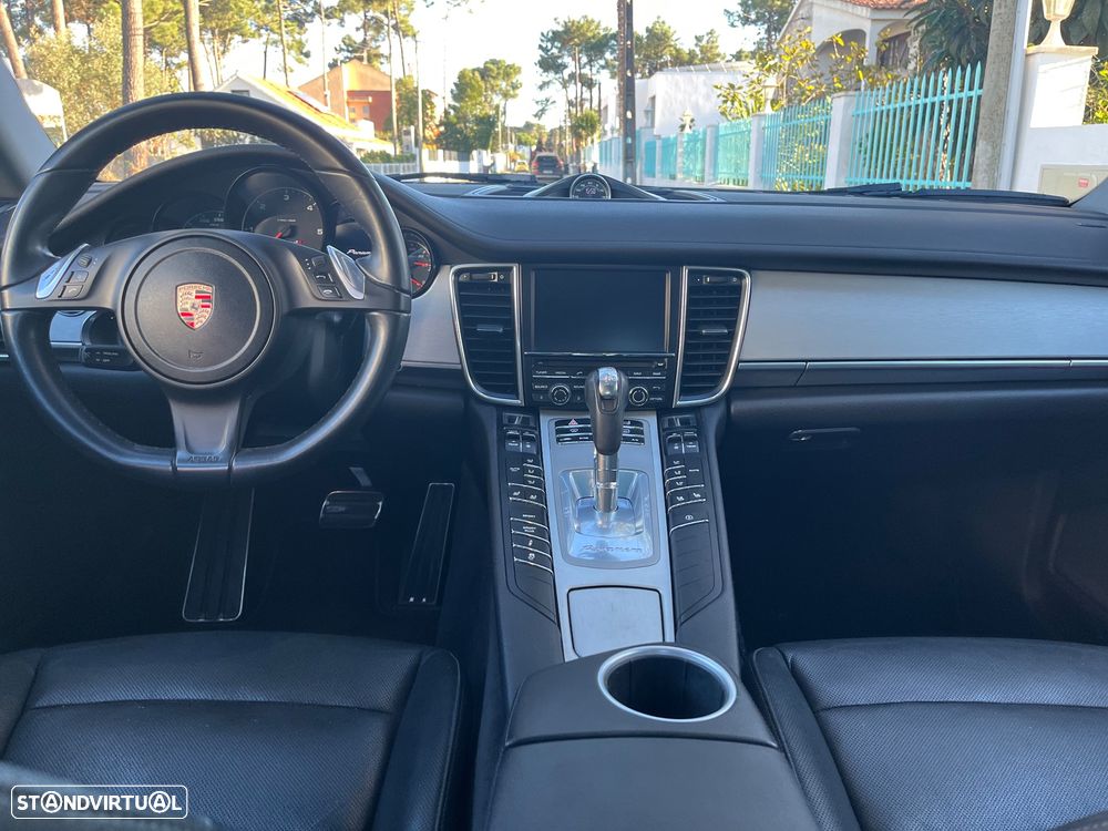 Porsche Panamera 3.0 V6 - 6