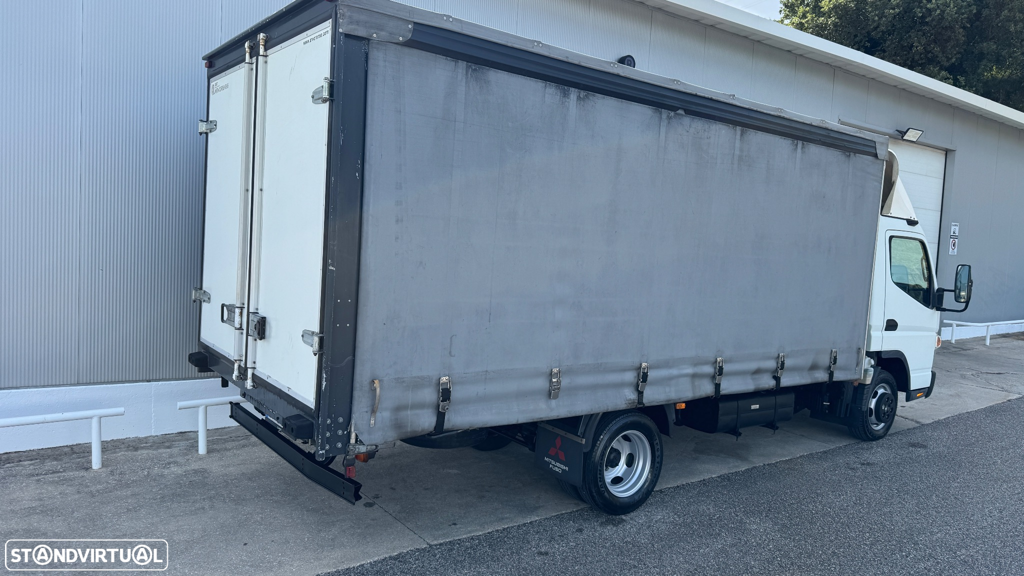 Mitsubishi Canter 3C13 C/Lonas - 13