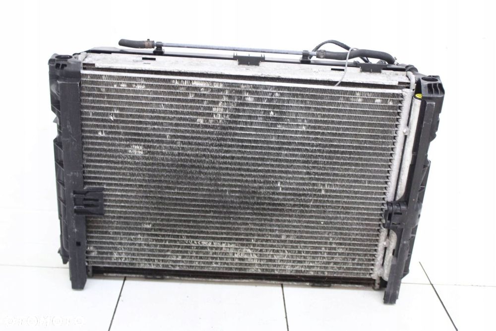 CHŁODNICE KOMPLET WENTYLATOR BMW 1 E88 E87 E81 2.0 B 7581642 7563259 - 5