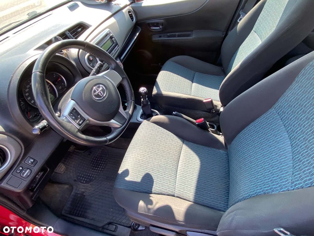 Toyota Yaris 1.4 D-4D Prestige - 4