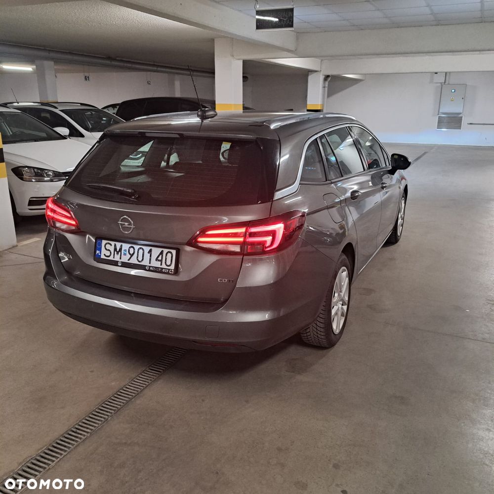 Opel Astra 1.6 CDTI Dynamic S&S - 11
