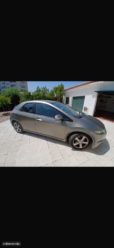 Honda Civic 1.4 Comfort - 1