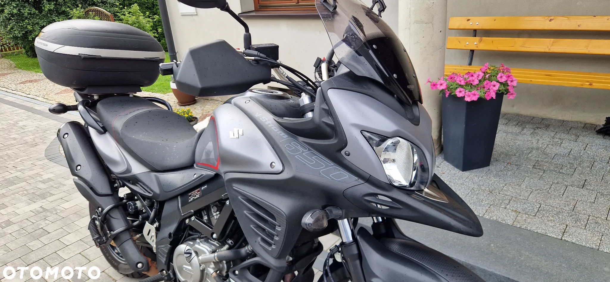 Suzuki V-STROM - 9