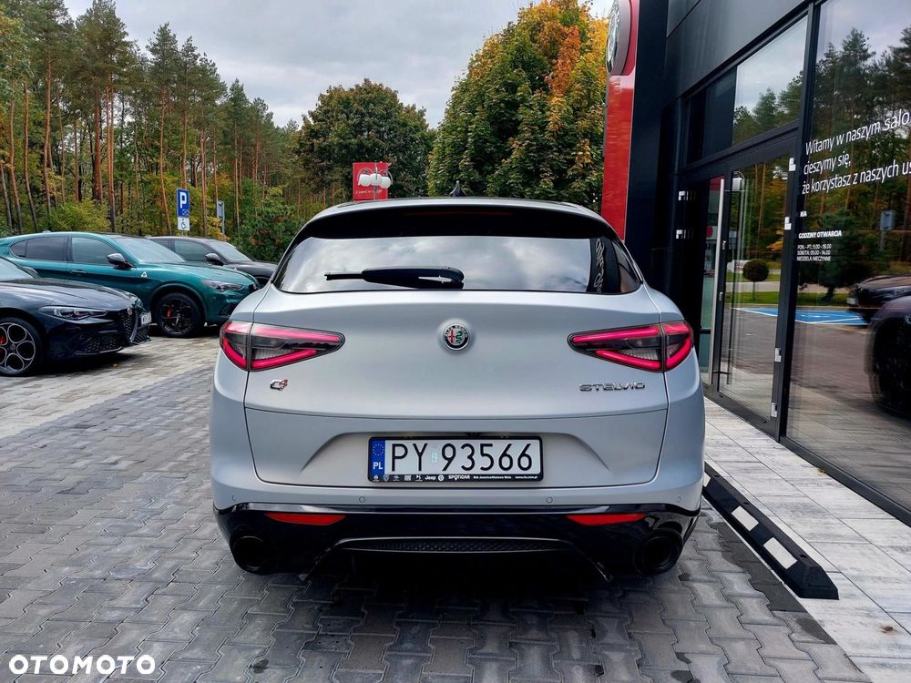 Alfa Romeo Stelvio 2.0 Turbo Competizione Q4 - 4