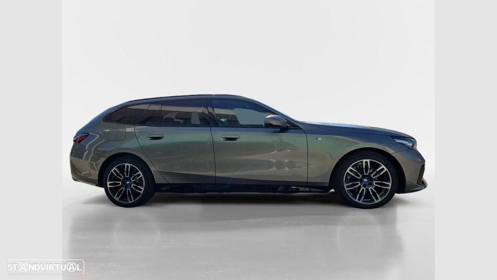BMW 530 e Pack Desportivo M - 9