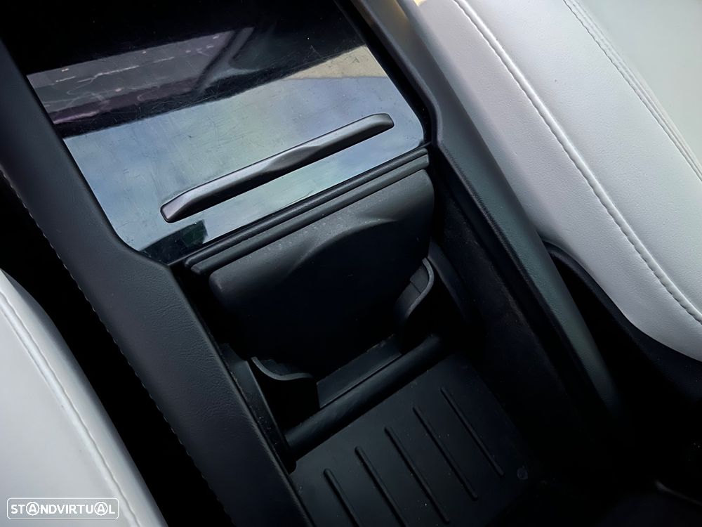 Tesla Model S - 19