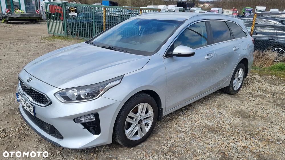 Kia Ceed 1.6 CRDi (48V Mild-Hybrid) Spirit - 5