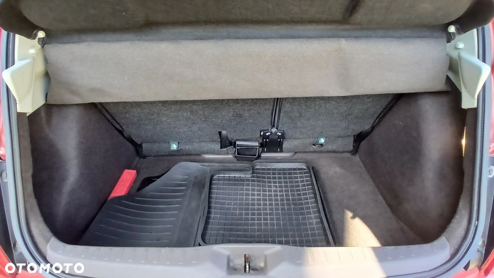 Nissan Micra 1.4 Tekna - 28