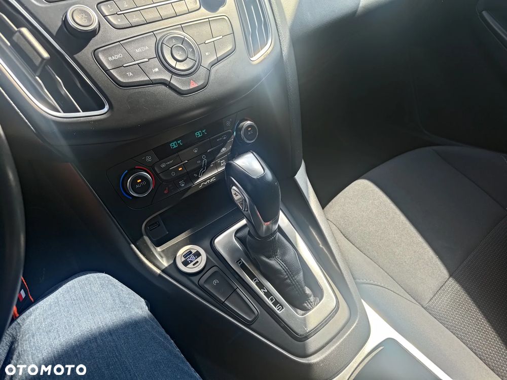 Ford Focus 1.0 EcoBoost Trend Edition Business - 4
