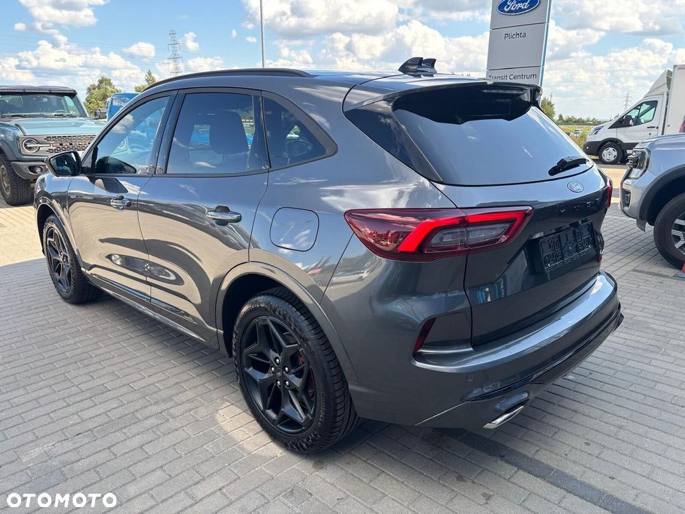 Ford Kuga - 10
