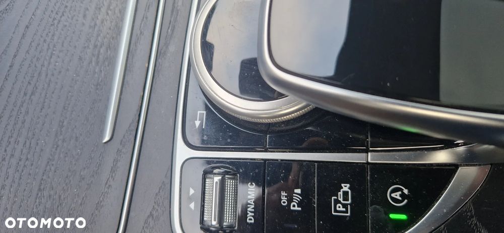Mercedes-Benz Klasa C 220 d 4Matic 9G-TRONIC AMG Line Plus - 30