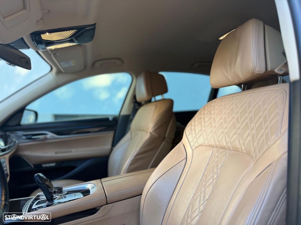 BMW 750 d xDrive Pack M - 20