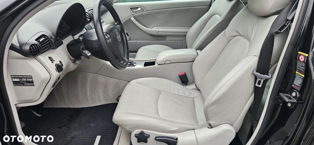 Mercedes-Benz Klasa C 180 Kompressor Sportcoupe Automatik - 24