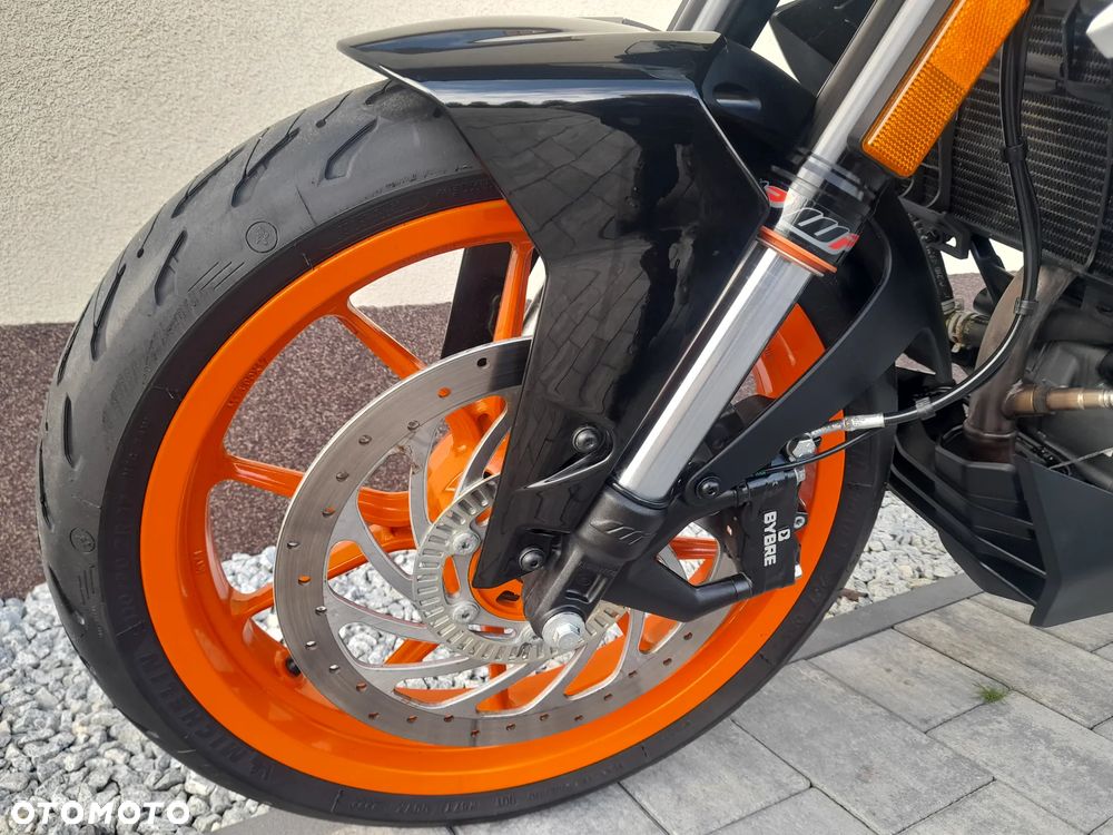 KTM Duke 125 - 22