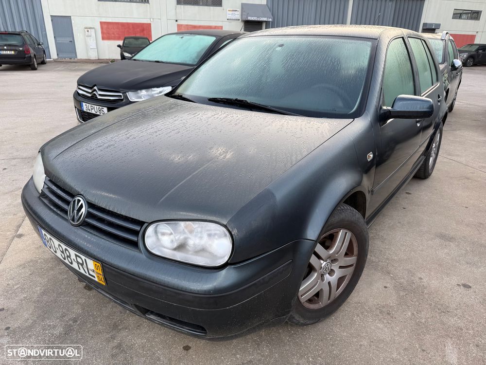 Vw Golf 4 gasolina do ano 2000 para peças. - 1