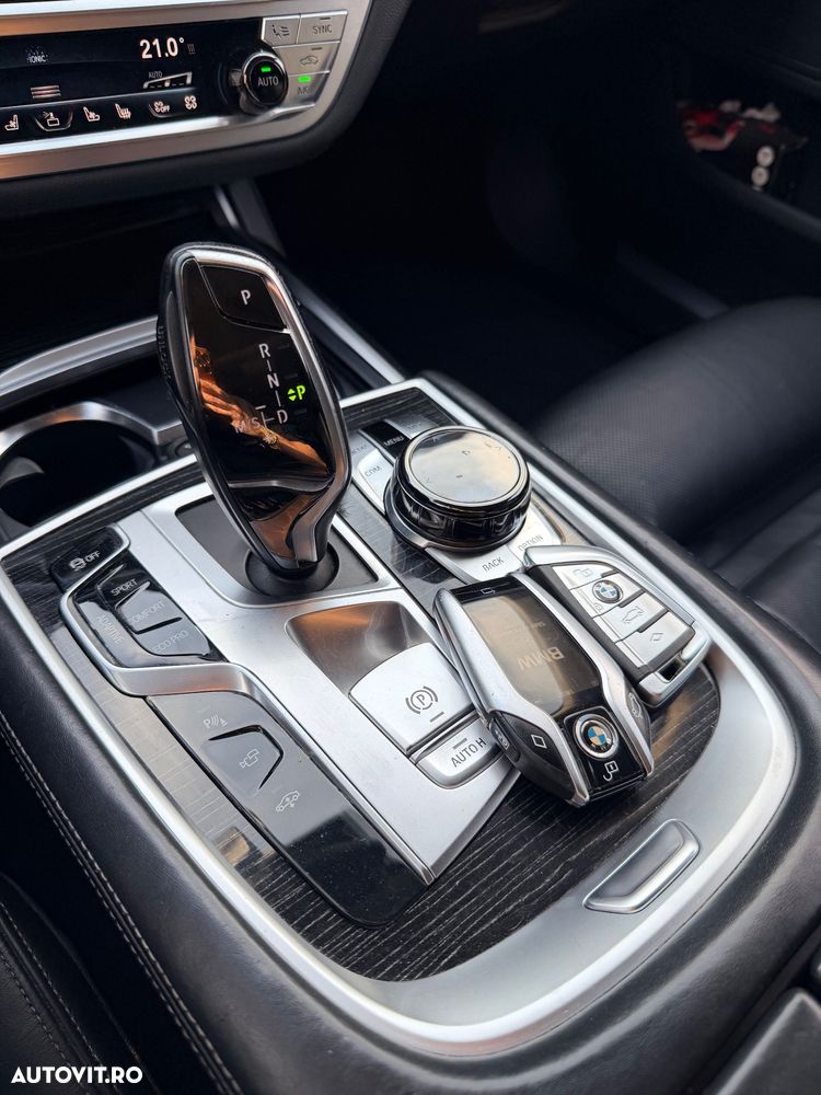 BMW Seria 7 740d xDrive - 15