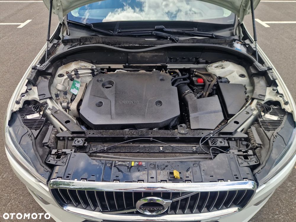Volvo XC 60 B5 D AWD Geartronic Momentum - 34