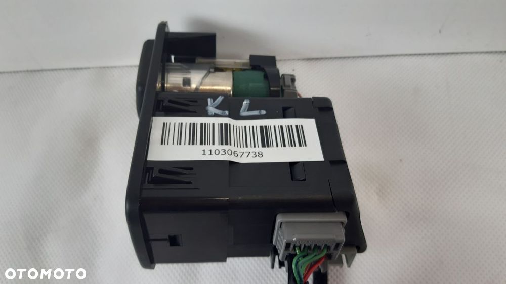 JEEP CHEROKEE KL GNIAZDO USB SD AUX 68146071AC - 6