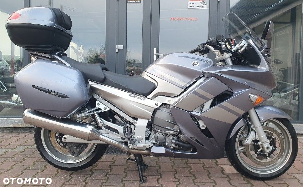 Yamaha FJR - 18