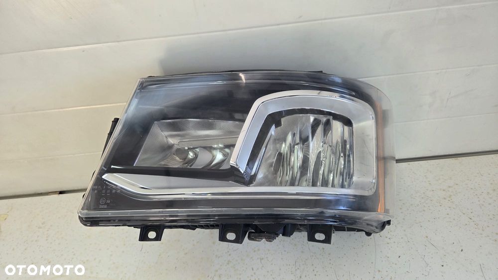 Lampa przednia reflektor Full led Scania 2674390 - 1