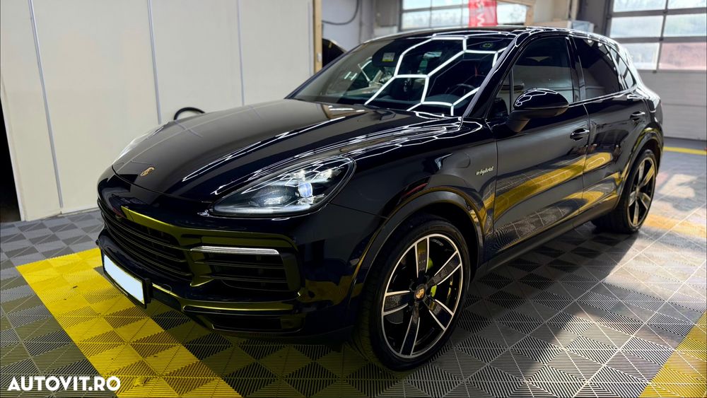 Porsche Cayenne Tiptronic S Platinum Edition - 1