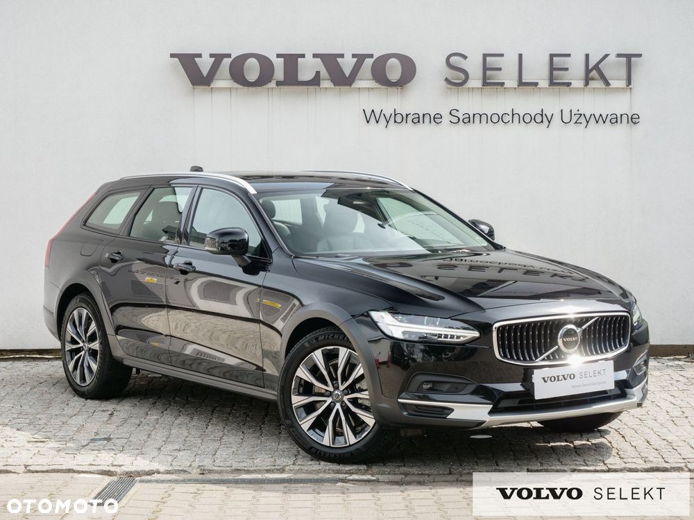 Volvo V90 Cross Country - 4