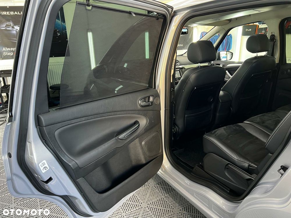 Ford Galaxy 2.2 TDCi DPF Titanium - 22