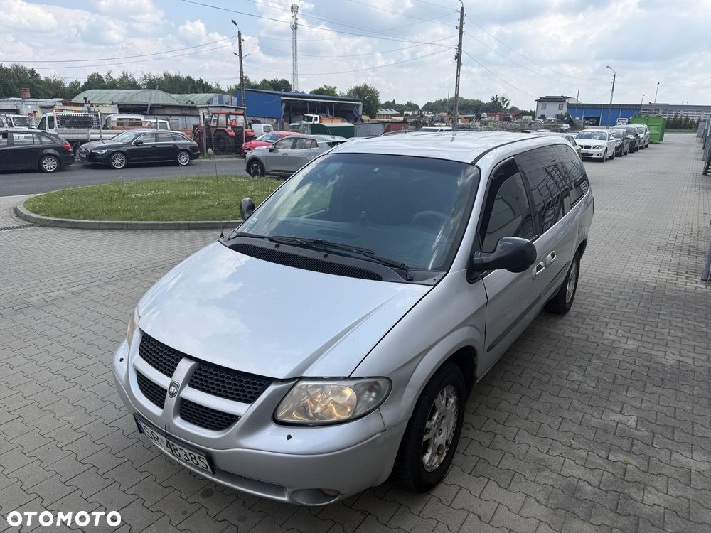 Dodge Grand Caravan - 3