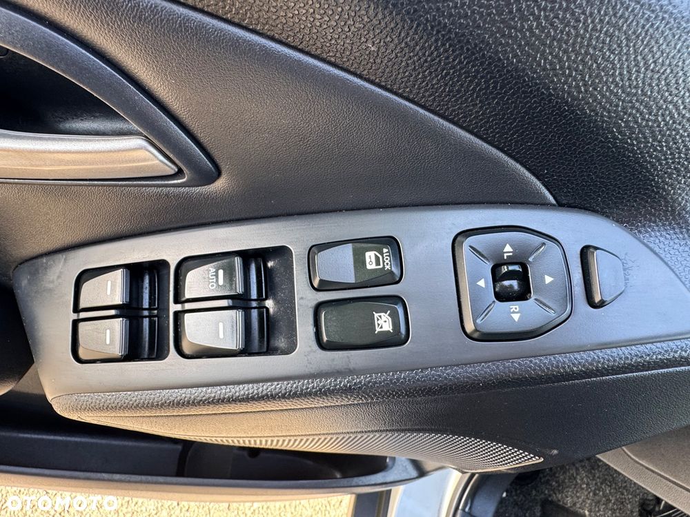 Hyundai ix35 2.0 Premium 2WD - 38