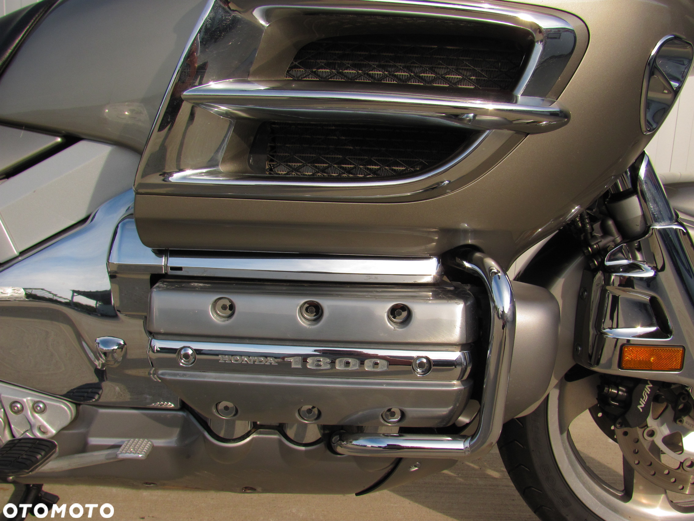 Honda GL - 8