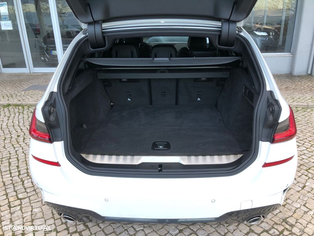 BMW 320 e Pack Desportivo M Auto - 14