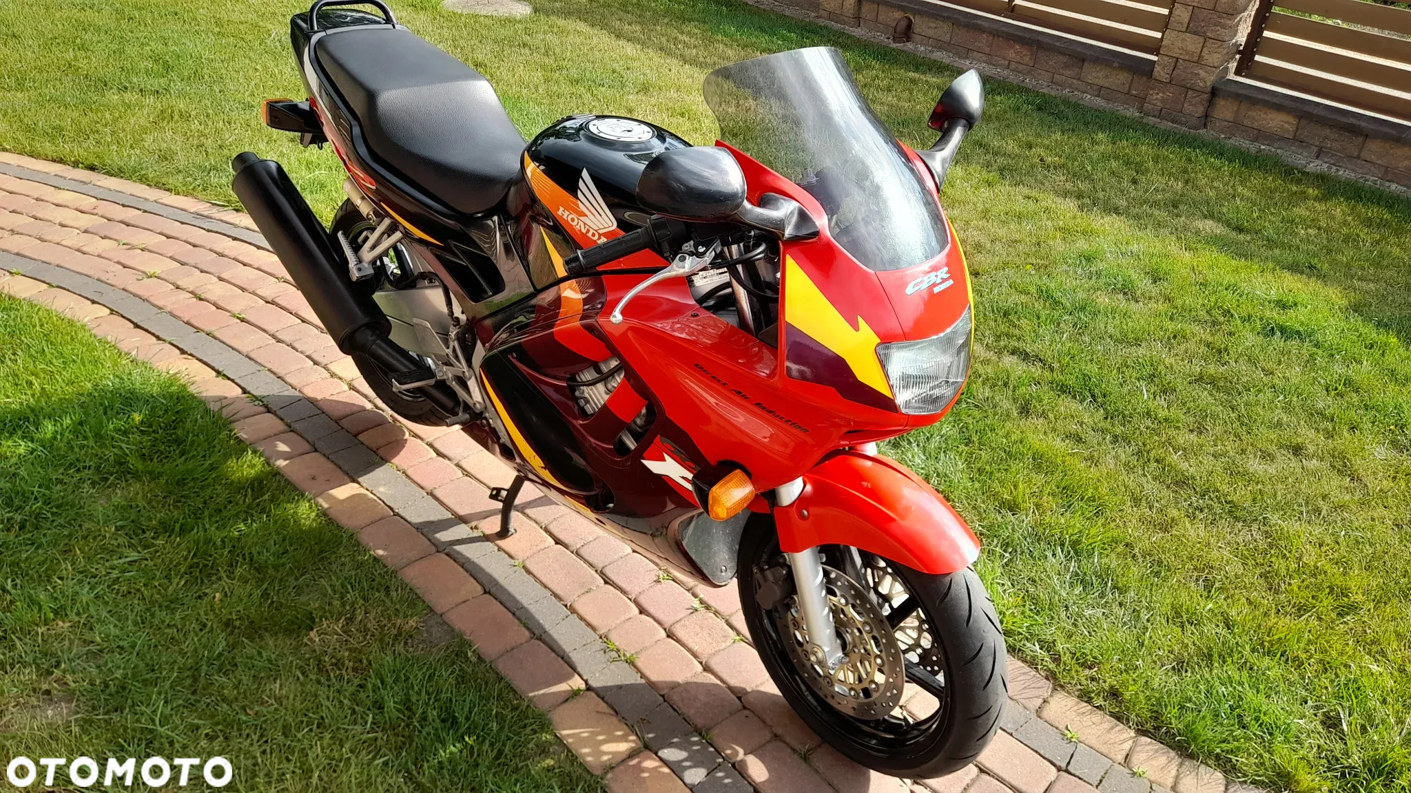 Honda CBR - 6